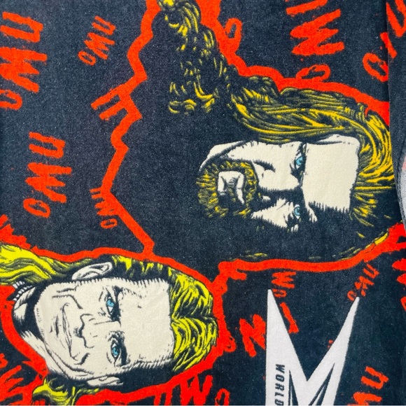 Rare new world order NWO wrestling towel beach towel hogan , Nash , Luger , hall - Picture 3 of 5